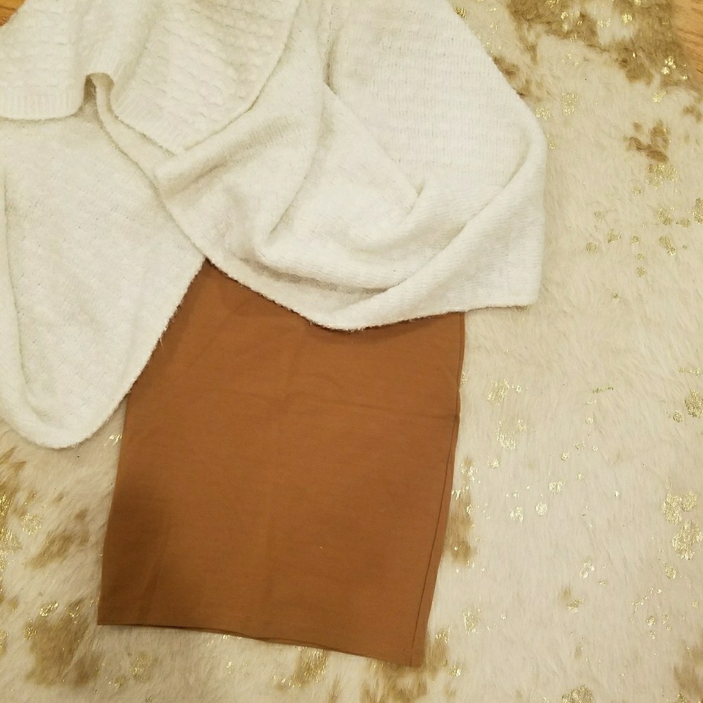 High Waisted shorter pencil Skirt